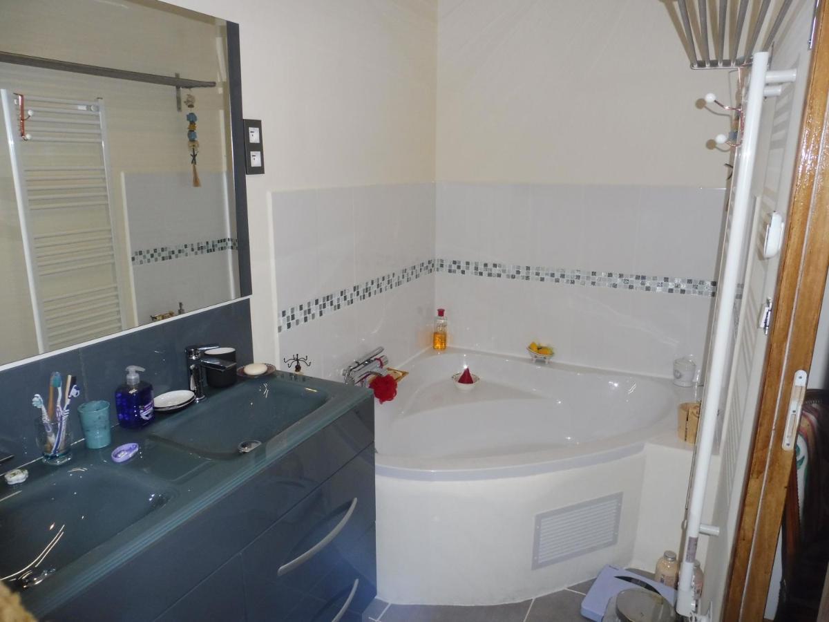 Chambre D'Hotes Des 3 Ifs Vernot 外观 照片